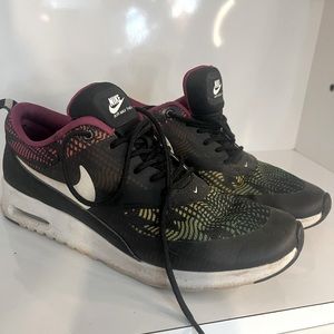Nike air max Thea 8.5 womens athletic sneakers